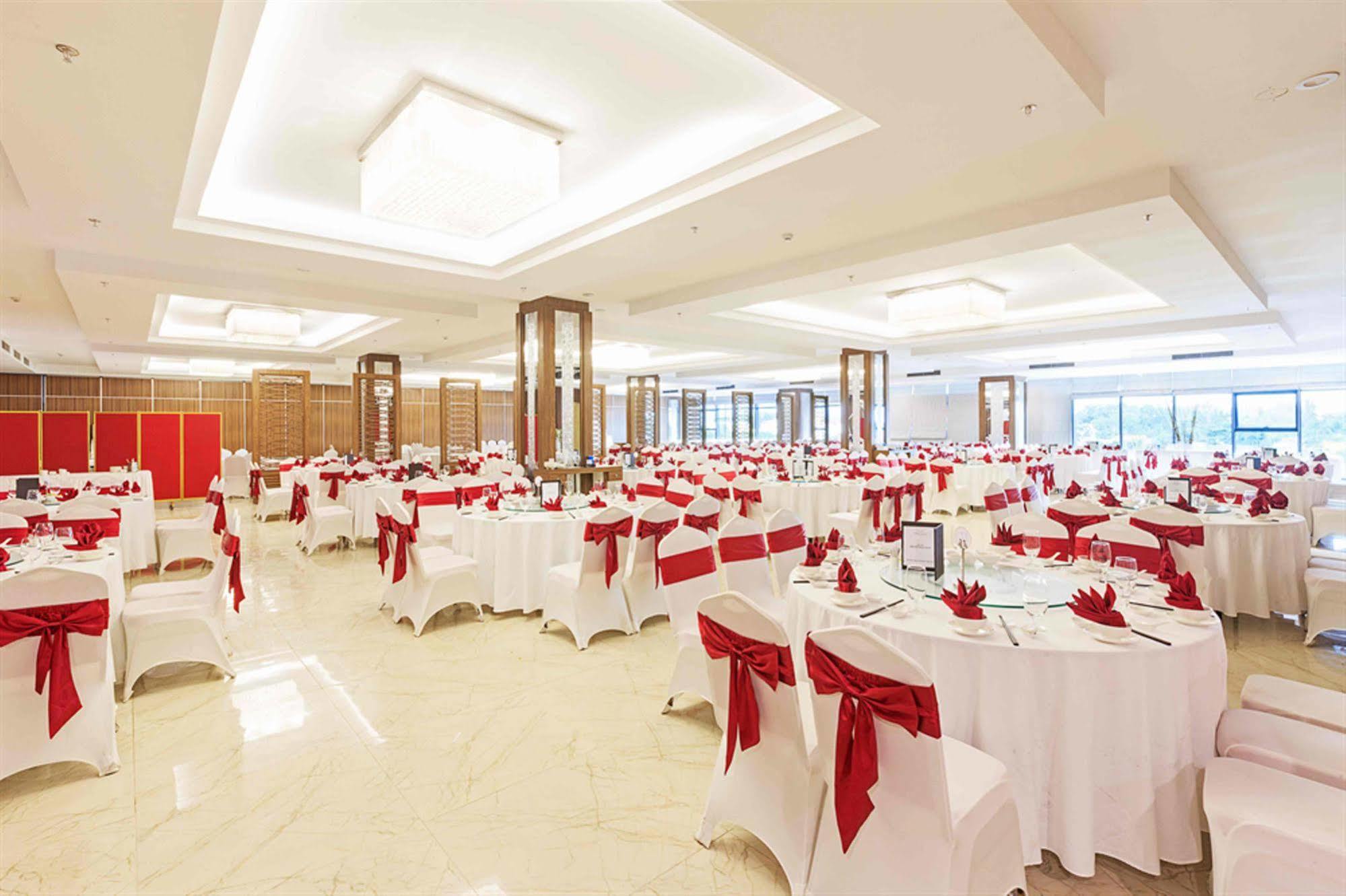 Muong Thanh Luxury Can Tho Hotel Buitenkant foto